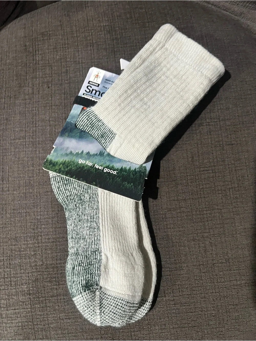 Smartwool Women's Crew Socks in Off-White with Green Accents NWOT